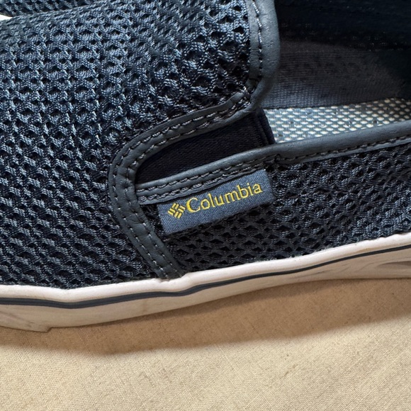 Columbia Men's Dark Blue Deck Shoes for lakes, ocean, fishing. Seldom worn. - Picture 4 of 6
